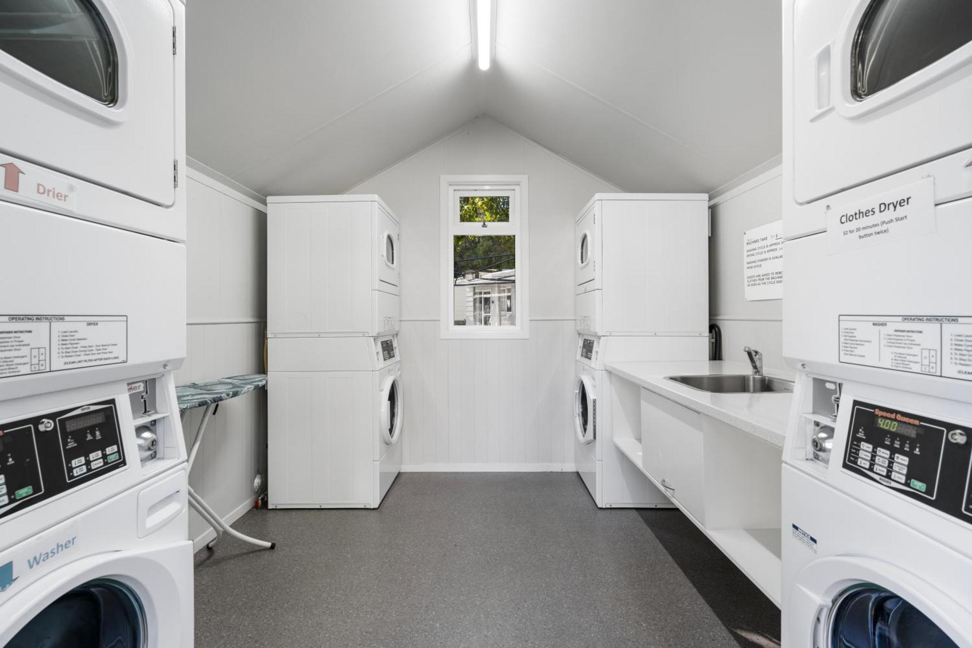 Tasman Holiday Parks Пиктон Экстерьер фото Laundry facilities at the University of Cambridge